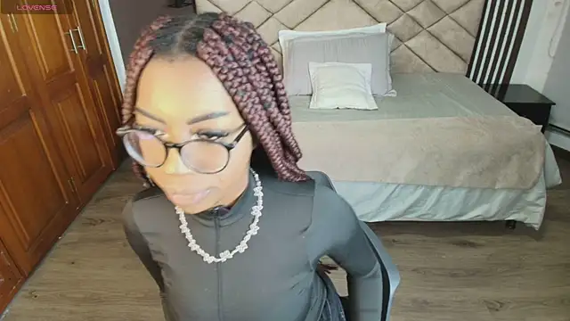 Snapshot of Raquel_jones chatting on 26, 2, 2025 Raquel jones online show from 26, 2, 2025
