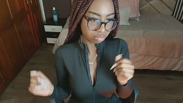 Snapshot of Raquel_jones chatting on 15, 3, 2025 Raquel jones online show from 15, 3, 2025