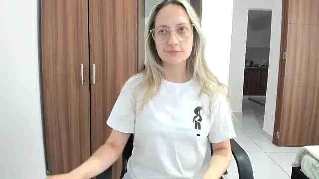 Snapshot of Adele_johnsonn1 chatting on 11, 9, 2025 Adele johnsonn1 online show from 11, 9, 2025