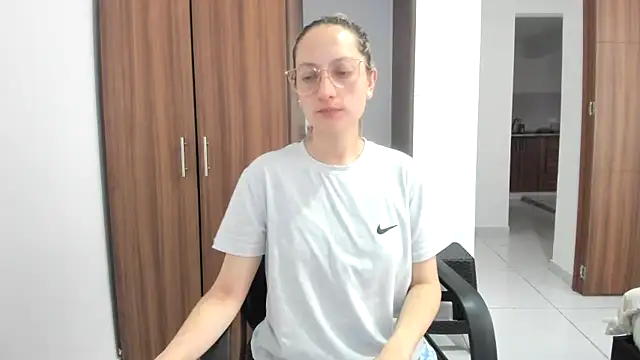 Snapshot of Adele_johnsonn1 chatting on 19, 9, 2025 Adele johnsonn1 online show from 19, 9, 2025