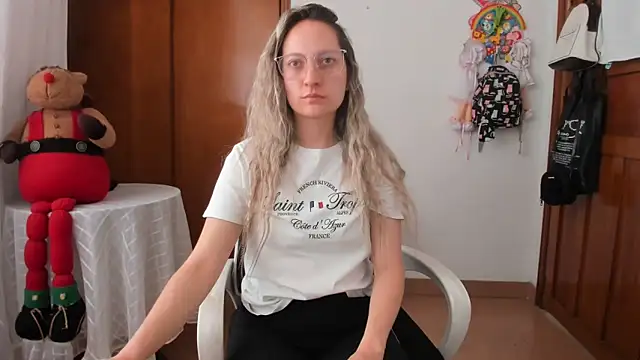 Adele johnsonn1 online show from 13, 3, 2026