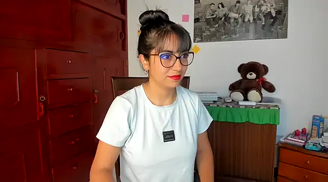 Snapshot of Isabellaa22_1 chatting on 4, 12, 2024 Isabellaa22 1 online show from 4, 12, 2024