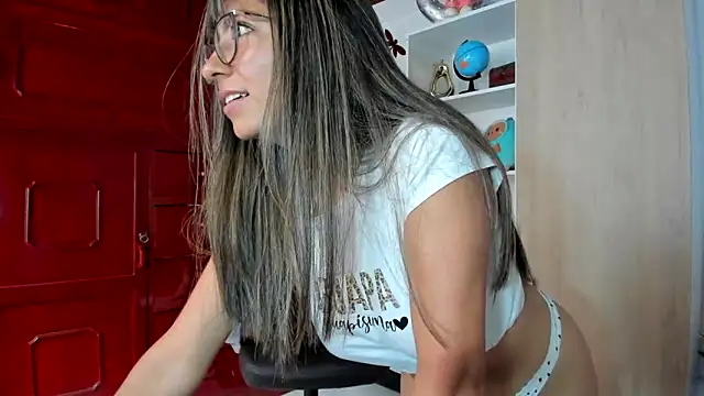 Isabellaa22 1 online show from 4, 6, 2026