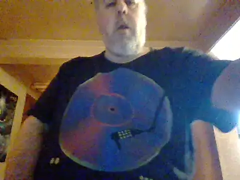 Nightshade7712 online show from 1, 2, 2025