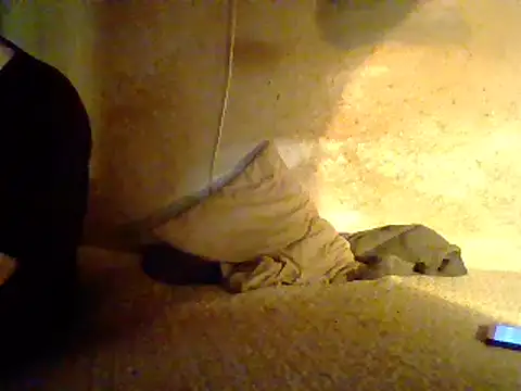 Nightshade7712 online show from 25, 2, 2025