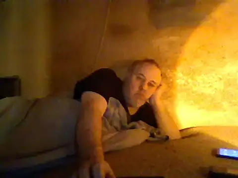 Nightshade7712 online show from 2, 3, 2025