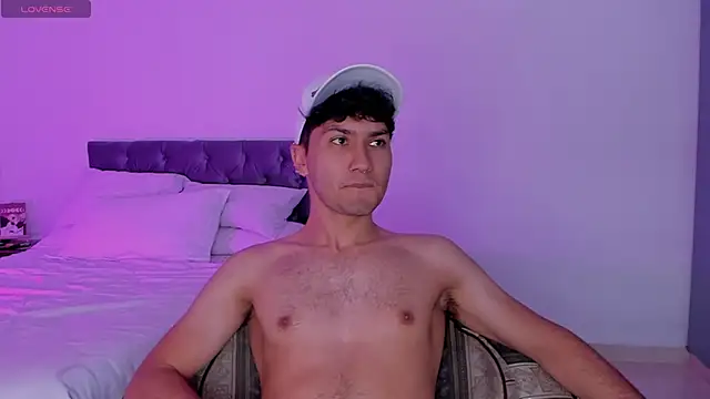 Snapshot of Valerio_James7 chatting on 2, 12, 2024 Valerio James7 online show from 2, 12, 2024