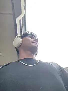 Snapshot of Valerio_James7 chatting on 17, 1, 2025 Valerio James7 online show from 17, 1, 2025