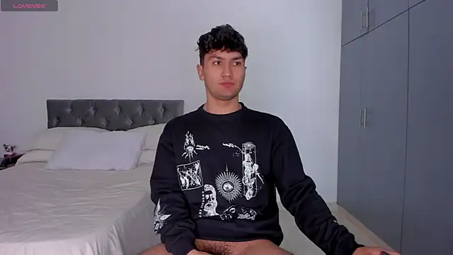 Snapshot of Valerio_James7 chatting on 10, 2, 2025 Valerio James7 online show from 10, 2, 2025