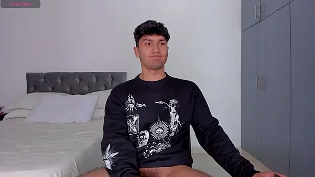 Snapshot of Valerio_James7 chatting on 10, 2, 2025 Valerio James7 online show from 10, 2, 2025