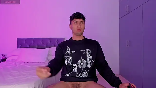 Snapshot of Valerio_James7 chatting on 10, 2, 2025 Valerio James7 online show from 10, 2, 2025