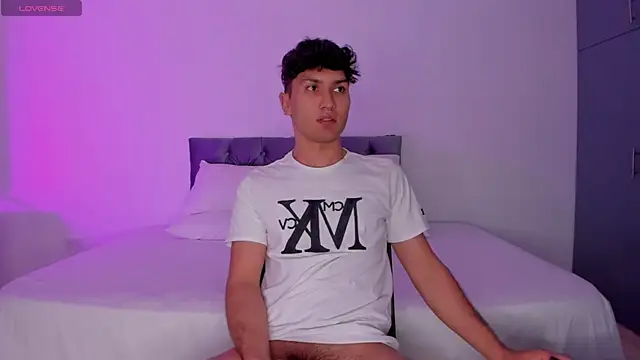 Snapshot of Valerio_James7 chatting on 3, 3, 2025 Valerio James7 online show from 3, 3, 2025