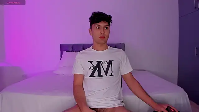 Snapshot of Valerio_James7 chatting on 4, 3, 2025 Valerio James7 online show from 4, 3, 2025