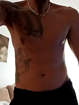 Snapshot of Gigolo_profissional chatting on 29, 9, 2025 Gigolo profissional online show from 29, 9, 2025