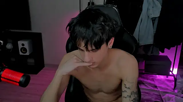 Snapshot of MarkBrowniii chatting on 5, 2, 2025 MarkBrowniii online show from 5, 2, 2025