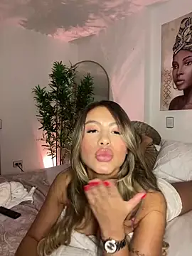  laura 02 online show from 28, 12, 2024