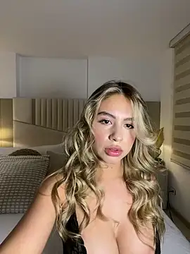  laura 02 online show from 12, 5, 2026
