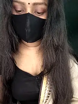 Idhika Paul online show from 6, 11, 2025