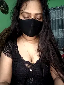 Idhika Paul online show from 18, 4, 2026