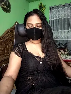 Idhika Paul online show from 18, 4, 2026