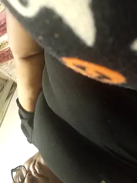 HOTSUGARX5 online show from 12, 1, 2025