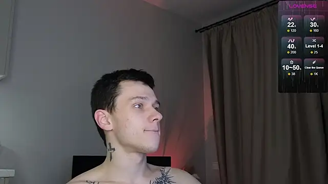 Snapshot of R1mmo__ chatting on 15, 11, 2025 R1mmo online show from 15, 11, 2025