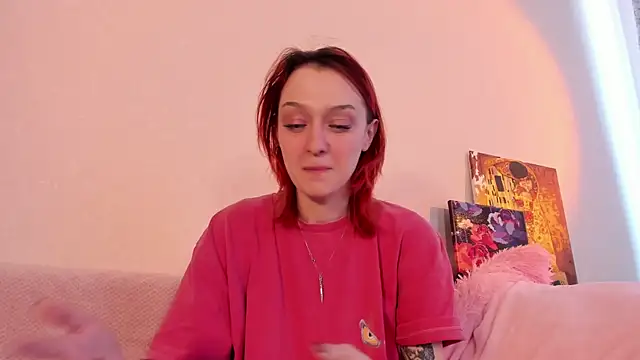 Snapshot of CrystalRey chatting on 18, 2, 2025 CrystalRey online show from 18, 2, 2025