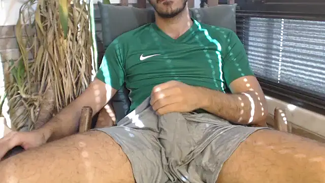 Snapshot of Naughtb0y chatting on 6, 2, 2025 Naughtb0y online show from 6, 2, 2025