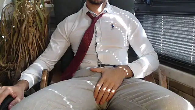 Snapshot of Naughtb0y chatting on 24, 2, 2025 Naughtb0y online show from 24, 2, 2025