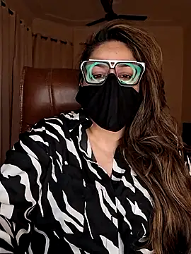 SEXY-Sardarni online show from 17, 3, 2025