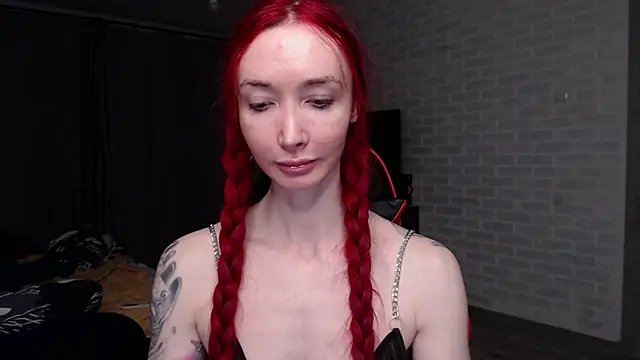 Roxy Silver online show from 21, 4, 2026