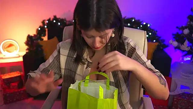 Snapshot of NicoleMun chatting on 7, 1, 2025 NicoleMun online show from 7, 1, 2025