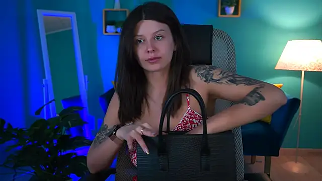 Snapshot of NicoleMun chatting on 18, 2, 2025 NicoleMun online show from 18, 2, 2025