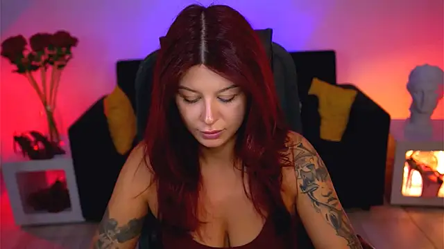 Snapshot of NicoleMun chatting on 14, 10, 2025 NicoleMun online show from 14, 10, 2025