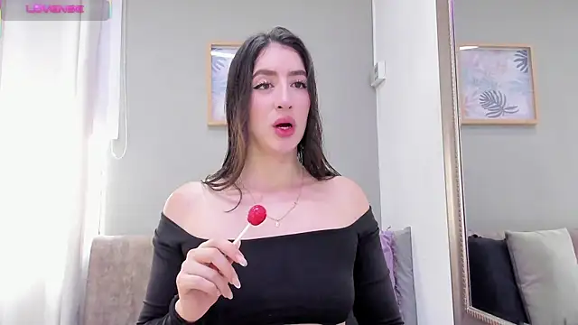  AlejaCruz  online show from 1, 10, 2025