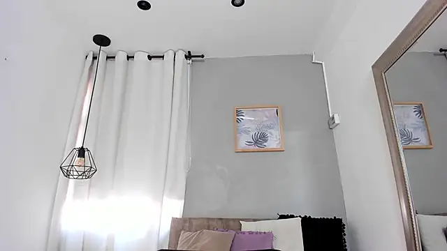  AlejaCruz  online show from 31, 5, 2026