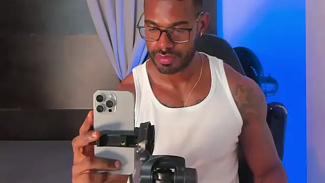 Ganiimedes online show from 6, 10, 2025