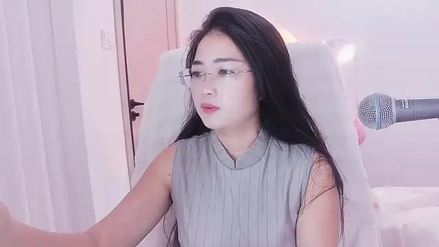 Floor oo online show from 11, 9, 2025