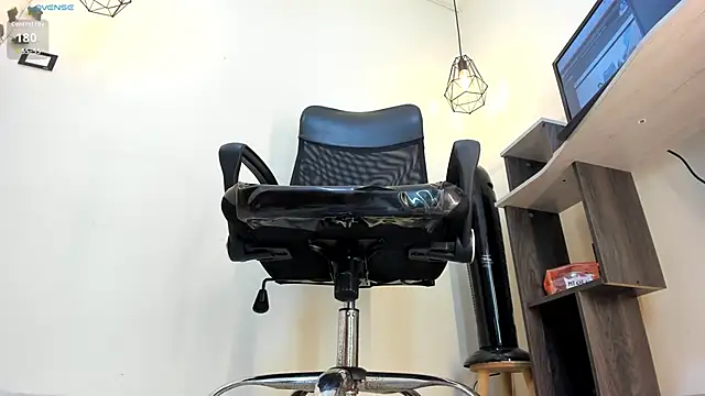 victoria Christie online show from 21, 9, 2025