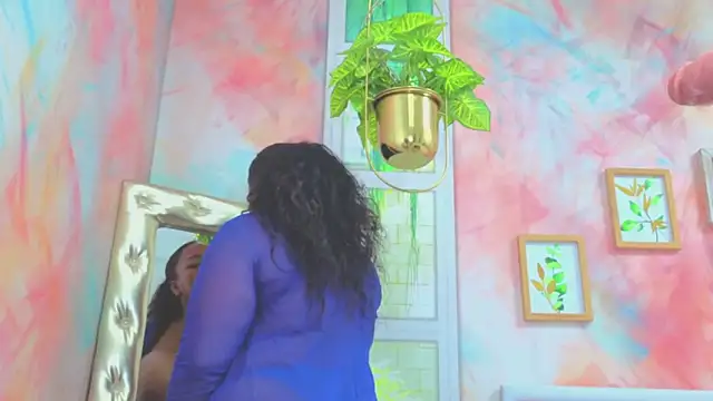 Snapshot of Idiris_big chatting on 22, 9, 2025 Idiris big online show from 22, 9, 2025