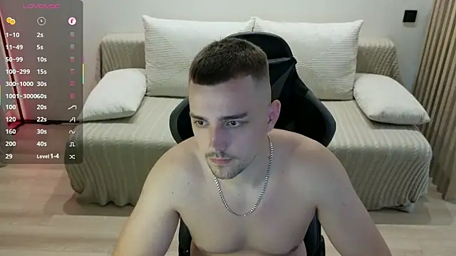 Snapshot of Larstar01 chatting on 20, 9, 2025 Larstar01 online show from 20, 9, 2025