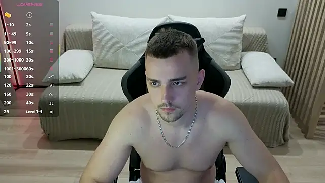 Snapshot of Larstar01 chatting on 21, 9, 2025 Larstar01 online show from 21, 9, 2025