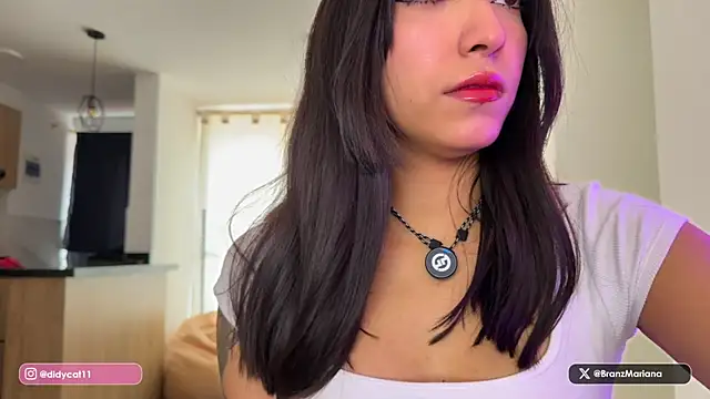 MarianaBranzz online show from 8, 2, 2026