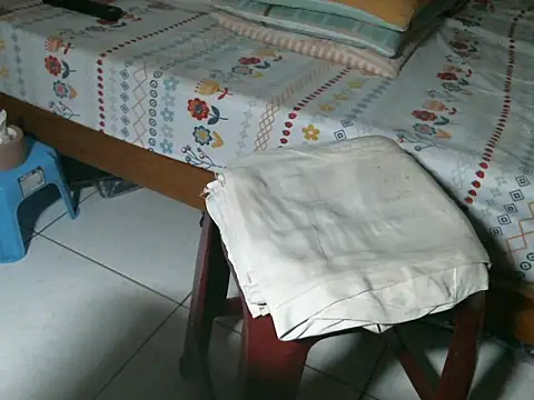 triangle0623 online show from 19, 9, 2025