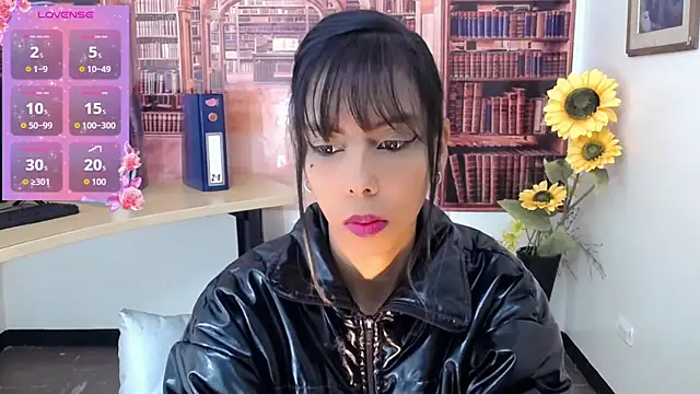 Snapshot of Catalella_Ar chatting on 12, 10, 2025 Catalella Ar online show from 12, 10, 2025