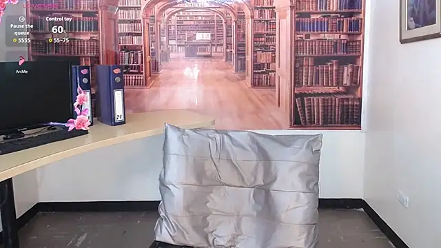 Snapshot of Catalella_Ar chatting on 16, 12, 2025 Catalella Ar online show from 16, 12, 2025