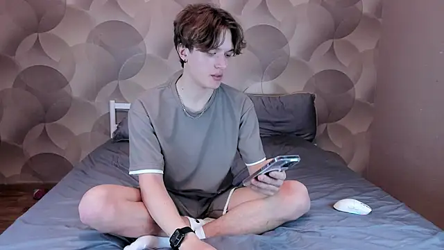 Ian Flor online show from 28, 4, 2026