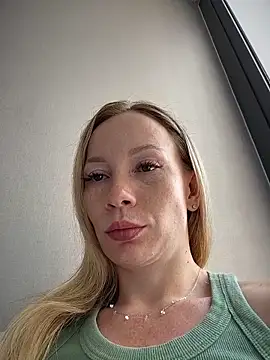 LavenderHot online show from 28, 3, 2026