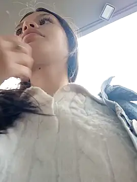 Snapshot of Violeta_12- chatting on 7, 1, 2025 Violeta 12- online show from 7, 1, 2025