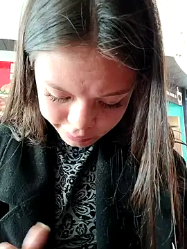 Snapshot of Violeta_12- chatting on 3, 2, 2025 Violeta 12- online show from 3, 2, 2025